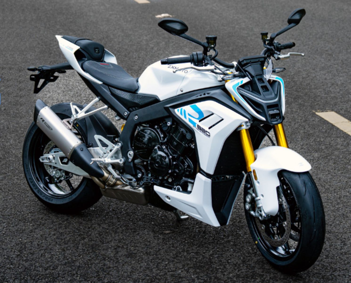 ZXMOTO 820R