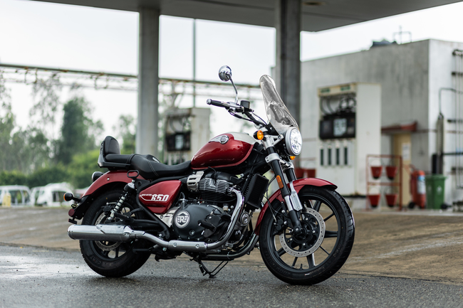 Royal Enfield Super Meteor 650