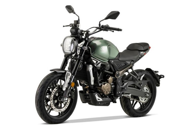 Voge 300 AC