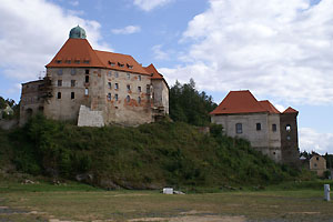 Hrad a zámek Libá