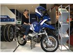 Testovací motocykl firmy Mitas