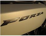 Honda_Forza_125_012