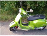 Vespa GTS 300IE Super 01