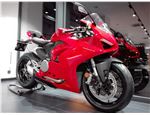 Ducati_Prague_New_Store_03 Ducati_Prague_New_Store_03